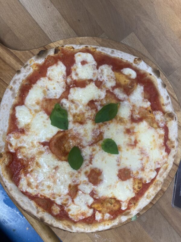 Pizza Margherita - Image 3