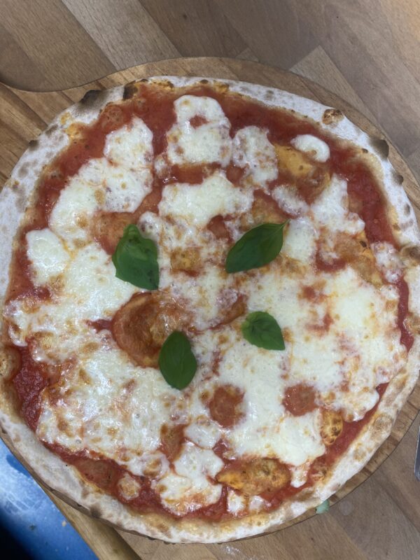 Pizza Margherita - Image 4